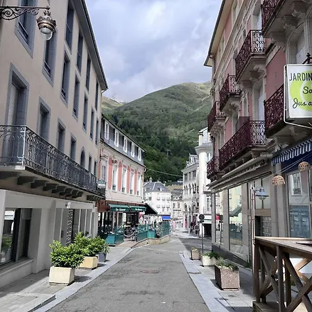 A Avec Balcon Et Couchages Pour 4 Personnes - Fr-1-812-62 Apartment Cauterets